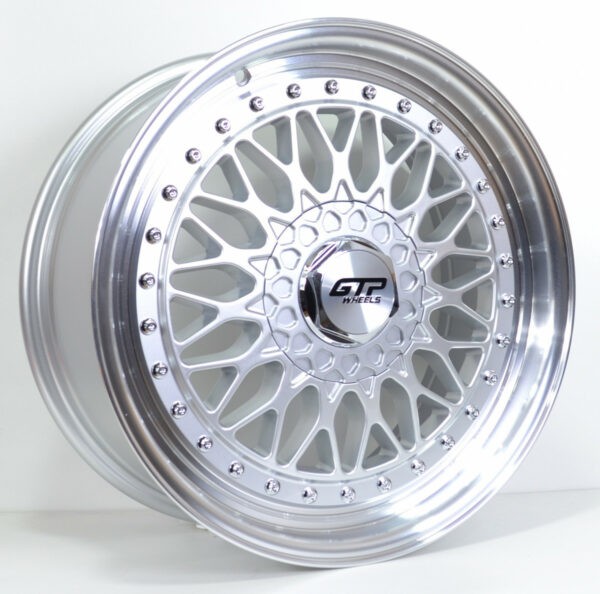 GTP 072 Alufelgen in 7.5x17 ET35 in 4x100 und 4x108 Lochkreis