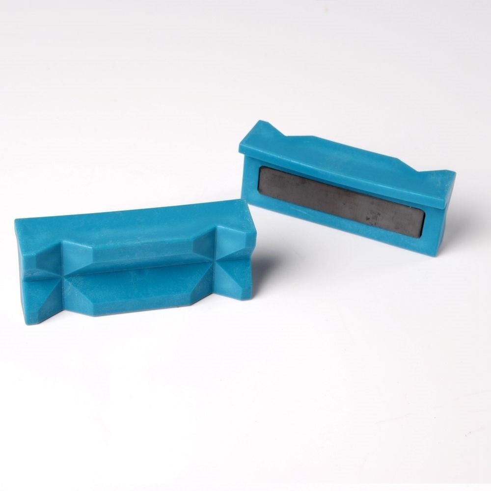 Kunststoff Schraubstockbacken/ Schutzbacken mit Magnet zur Montage der Dash  Anschlüsse